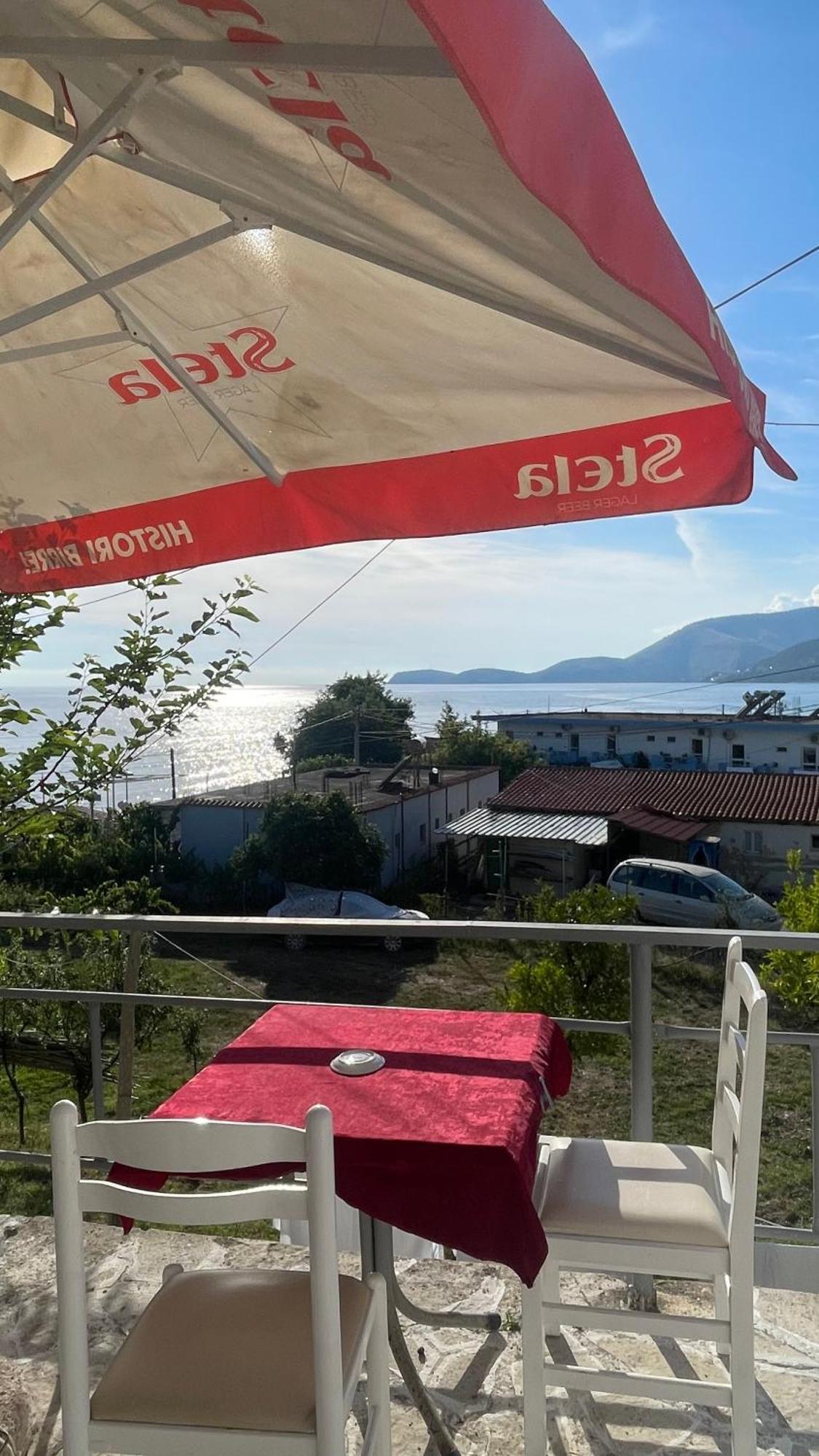 Tony Home Borsh Buitenkant foto