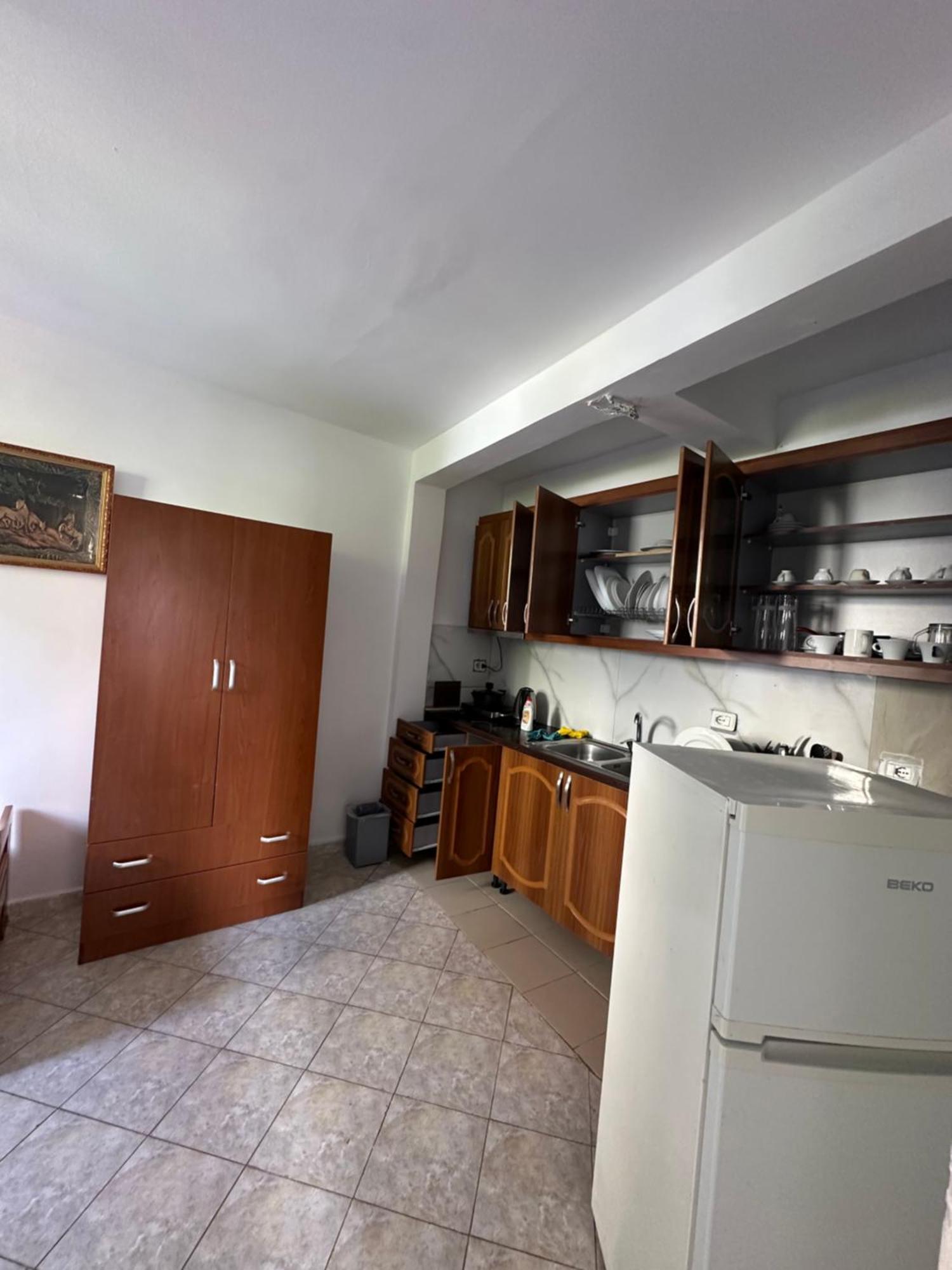 Tony Home Borsh Buitenkant foto